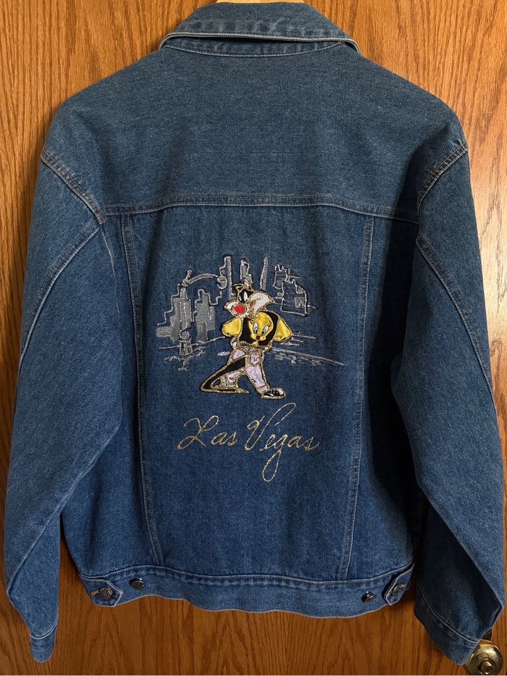 Vtg 90’s Looney Tunes Warner Bros Denim Jean Jacket Las Vegas Women's Size Med